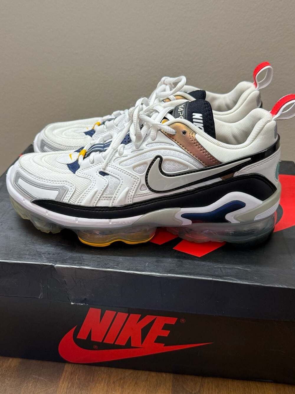 Nike Air VaporMax Evo White Tech Grey Midnight Navy DC9113-100